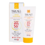 کرم ضد آفتاب رنگی و کنترل چربی بژ تیره (پوست مختلط تا چرب) (2024) - Image 2